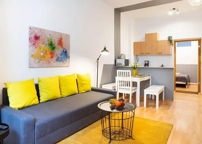 Cozy 2 Room Apartment Next To Hermannstrasse