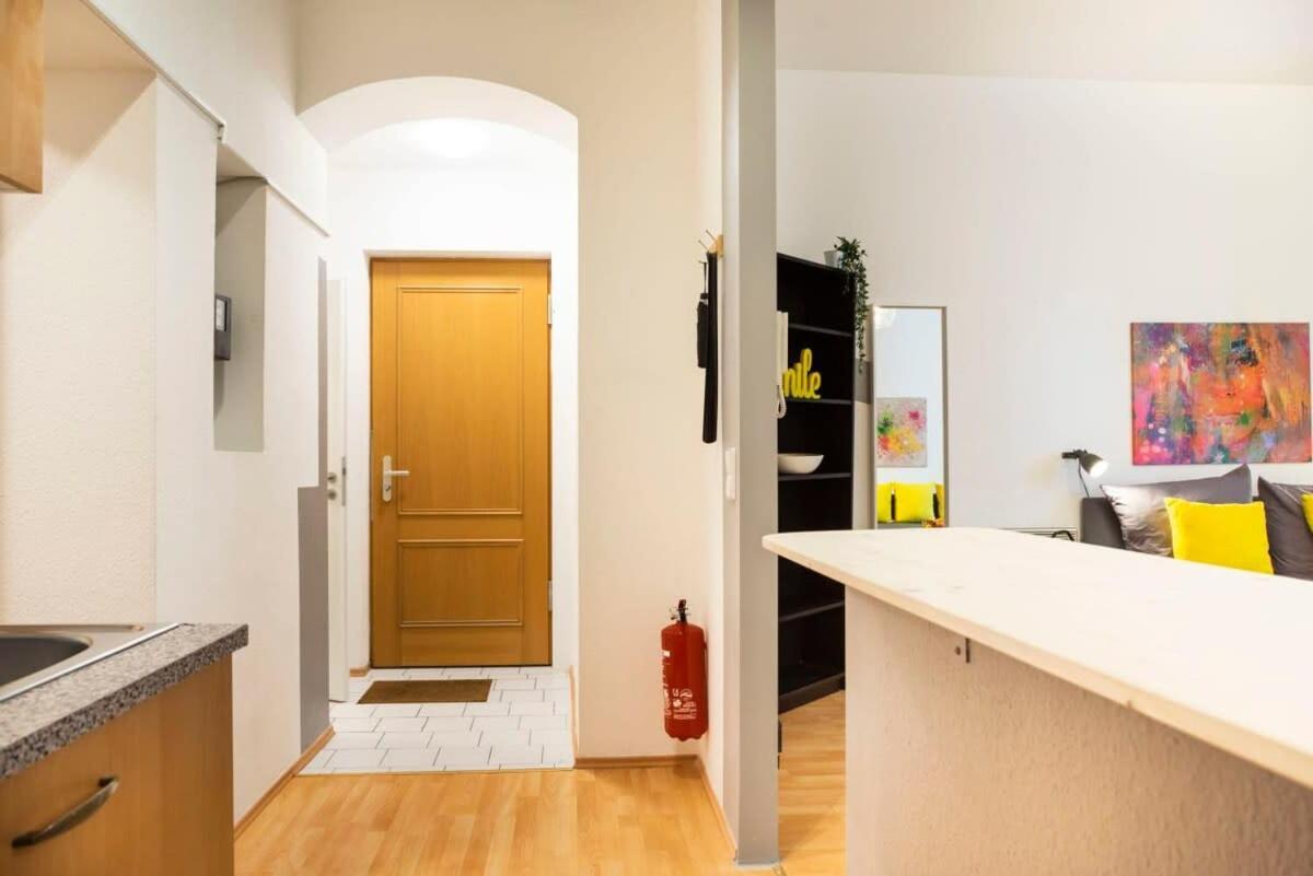 Cozy 2 Next To Hermannstrasse Апартаменты *